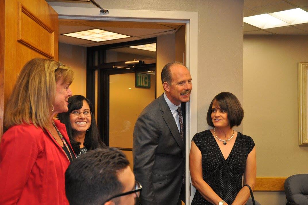 GenJ Club Meets Mayor of Albuquerque 