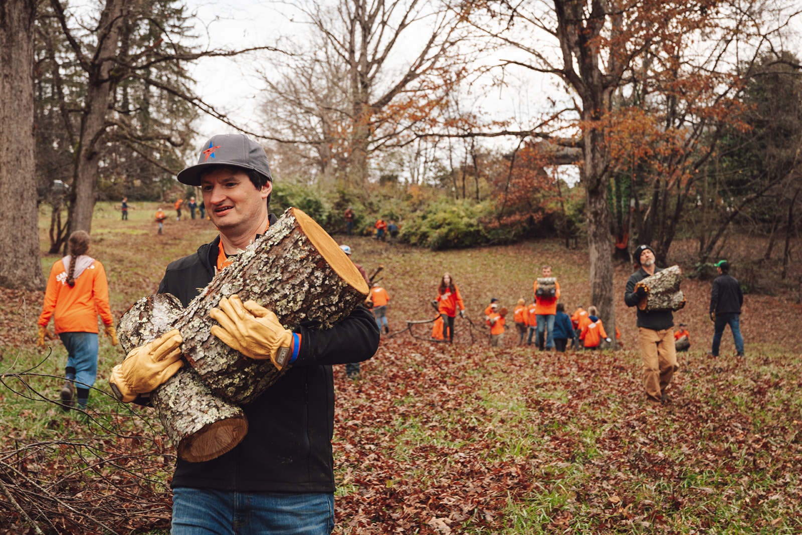 Working alongside Samaritans Purse